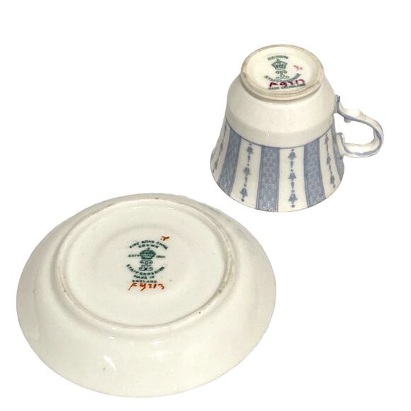 Crown Staffordshire bone china porcelain demitasse teacup & saucer set floral - Picture 5 of 7